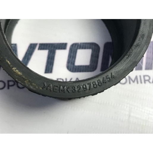 Ущільнювач патрубка повітряного фільтра Opel Astra H 1.9 СDTI 2004-2010 329788454